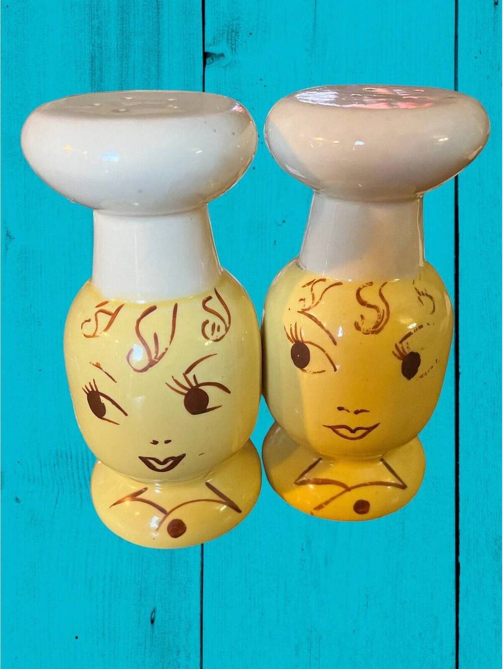 Mid Century 1940’s/50’s Ceramic Salt & Pepper Shakers